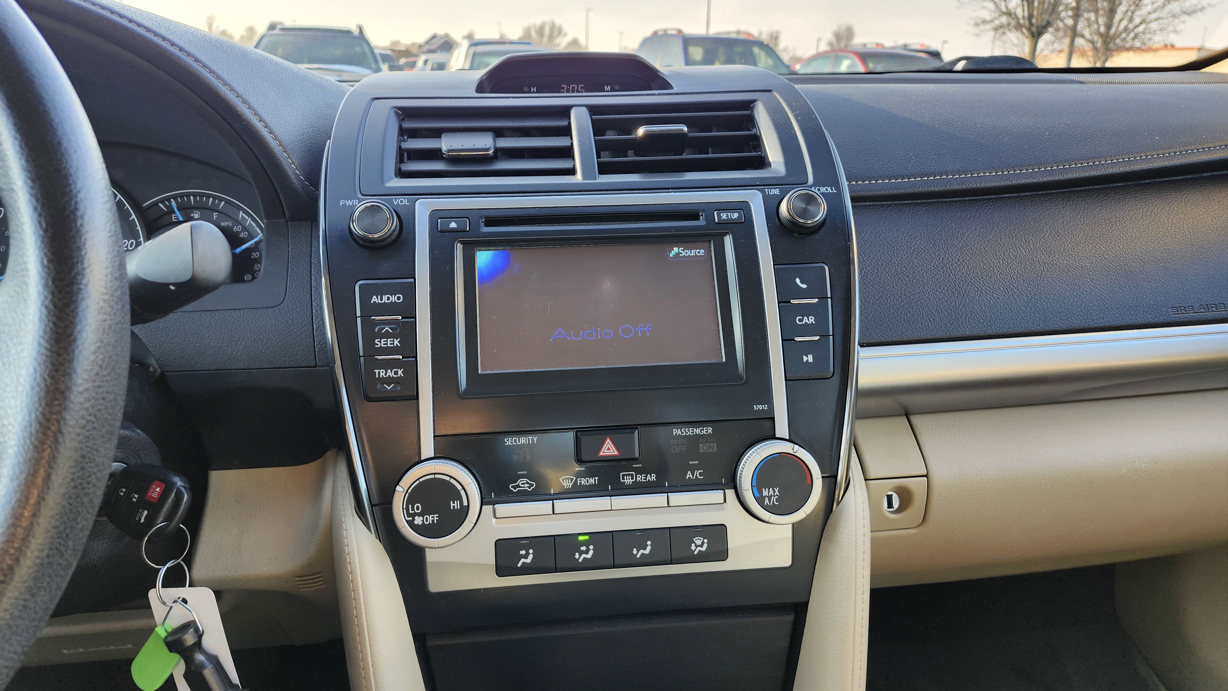 Used 2012 Toyota Camry LE image 28