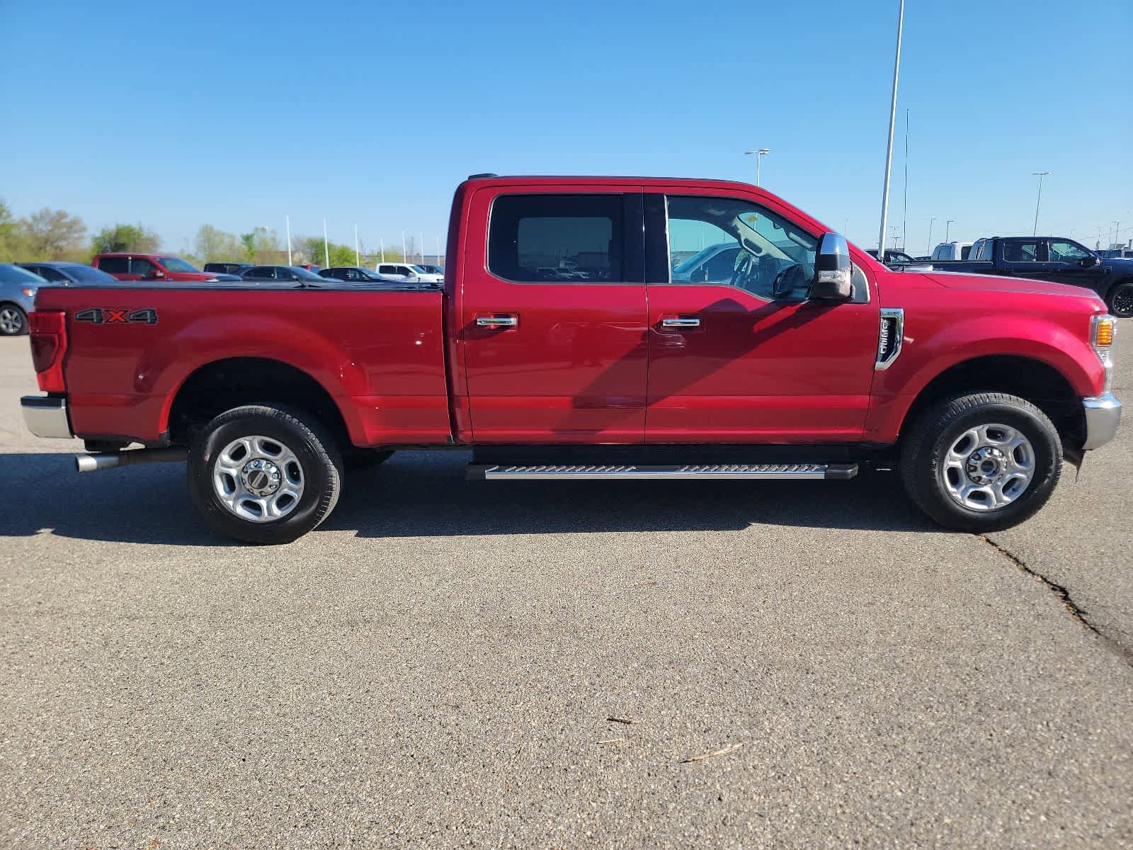 Used 2020 Ford F350 XLT w/ XLT Premium Package AWD/4WD image 7