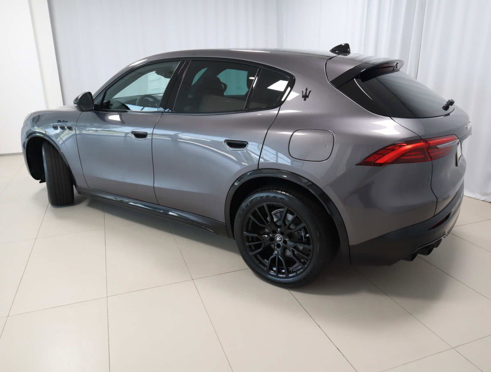 New 2025 Maserati Grecale Modena image 3