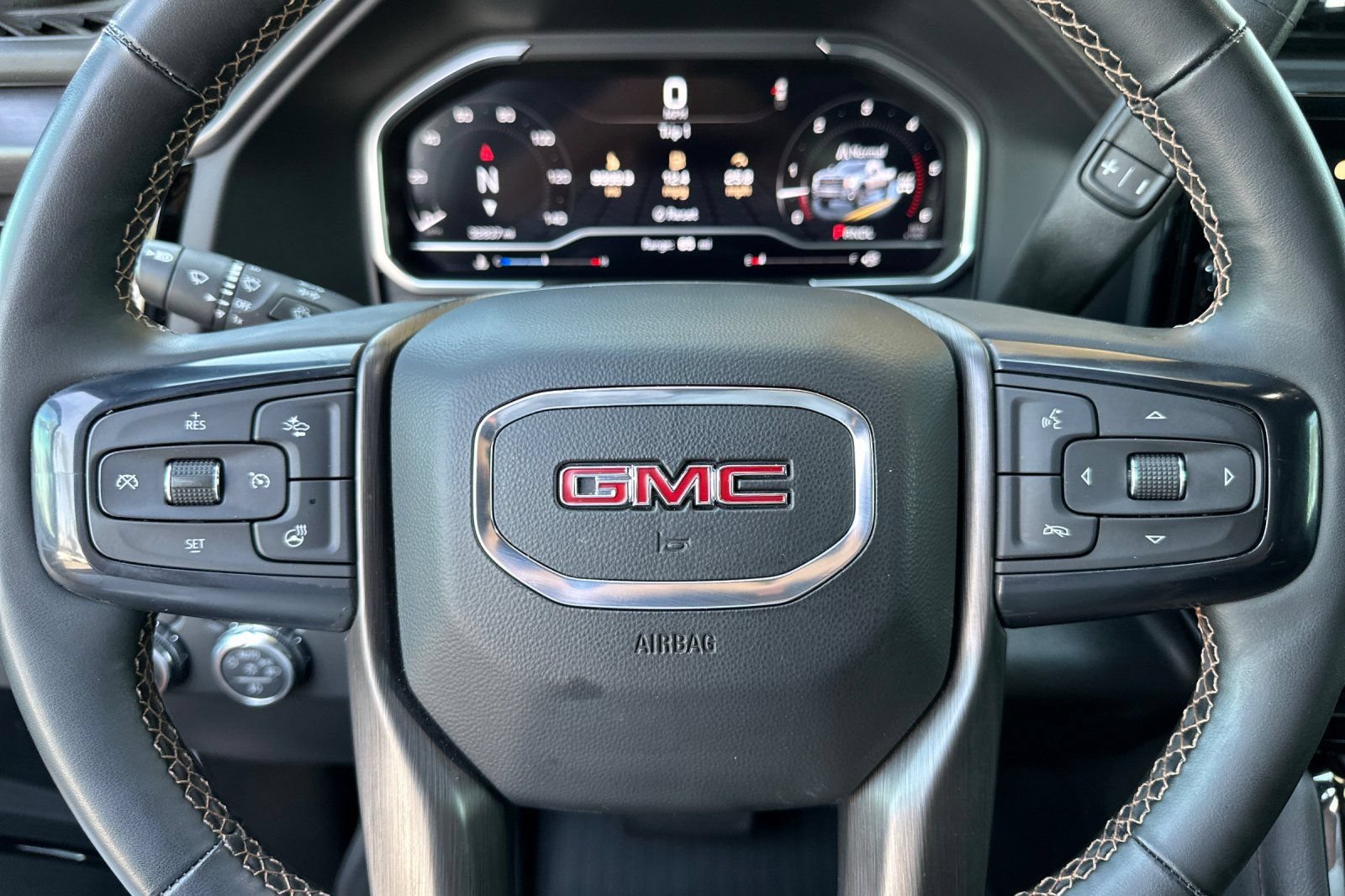 Used 2024 GMC Sierra 2500 AT4 w/ AT4 Preferred Package AWD/4WD image 26