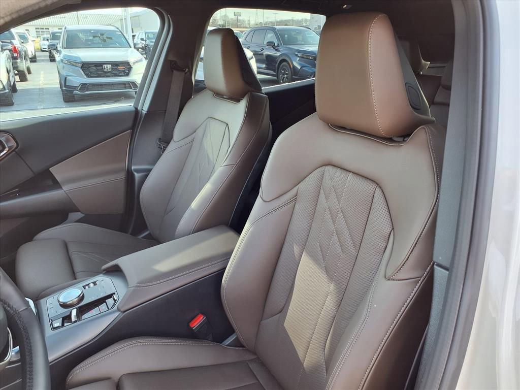 Used 2025 BMW X3 xDrive30i w/ Premium Package image 12