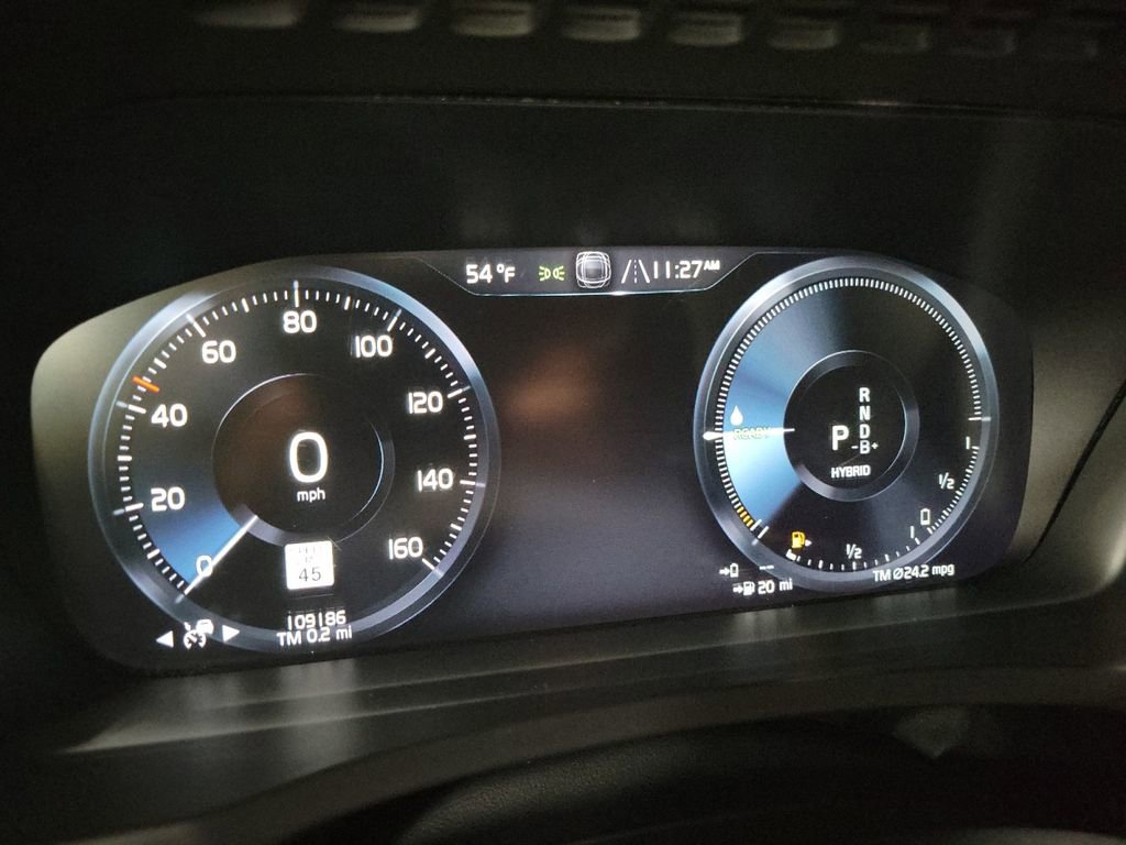 Used 2020 Volvo XC90 T8 Inscription image 17