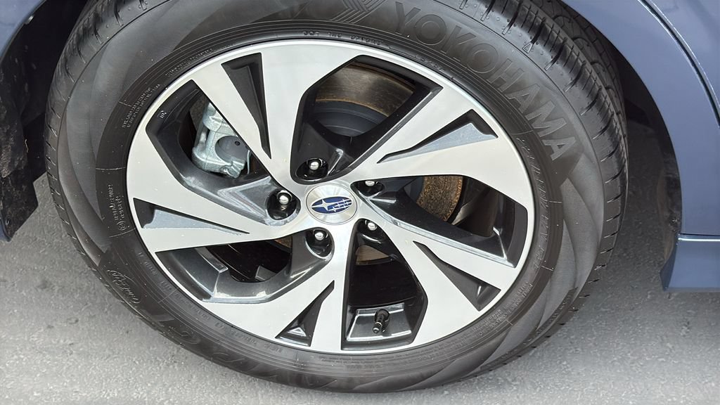 Certified 2025 Subaru Legacy Premium AWD/4WD image 11