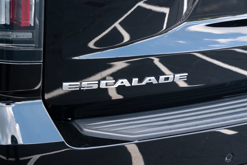 Used 2025 Cadillac Escalade ESV V AWD/4WD image 20