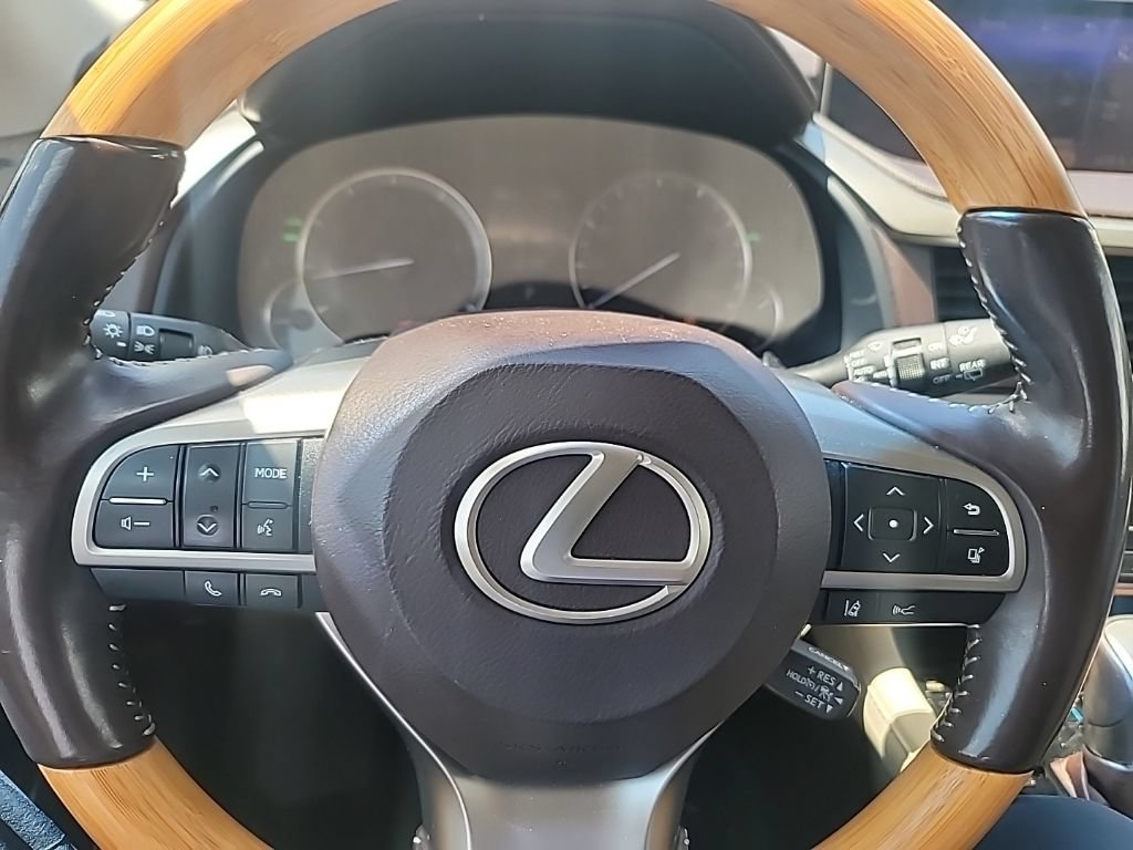 Used 2018 Lexus RX 350L FWD image 9
