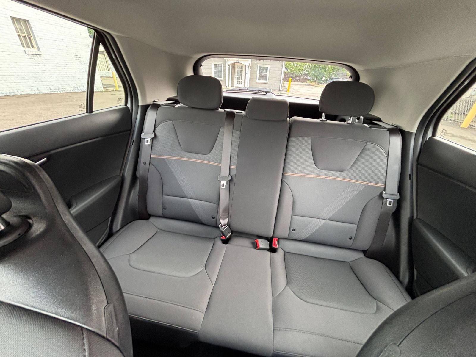 Used 2026 Kia Niro LX FWD image 37