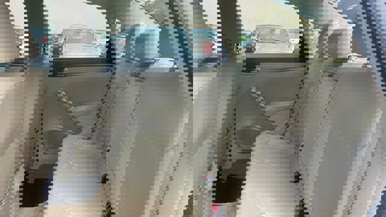 Used 2015 Volkswagen Passat 1.8T Limited Edition FWD image 18