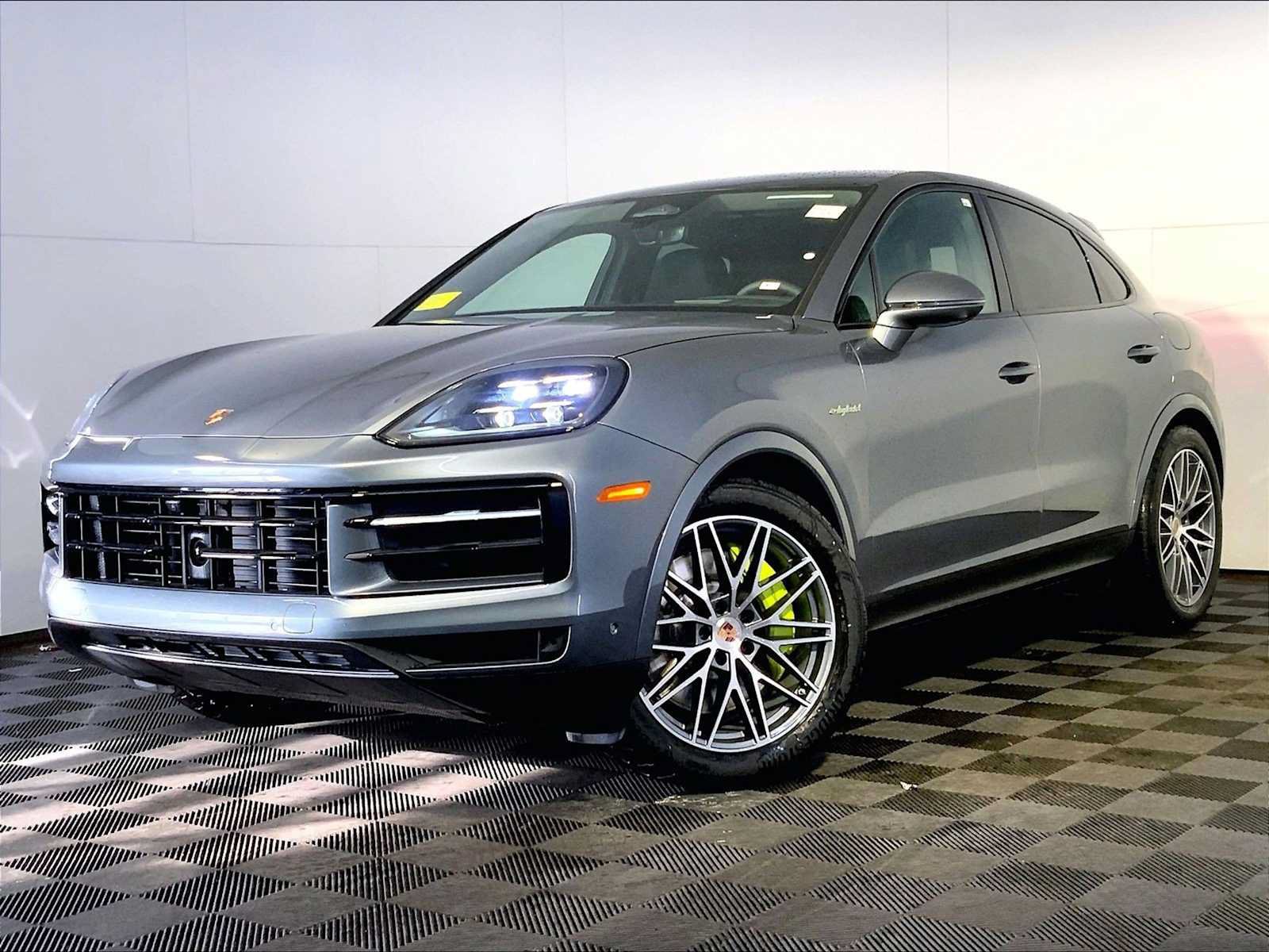 New 2026 Porsche Cayenne E-Hybrid Coupe AWD/4WD image 1