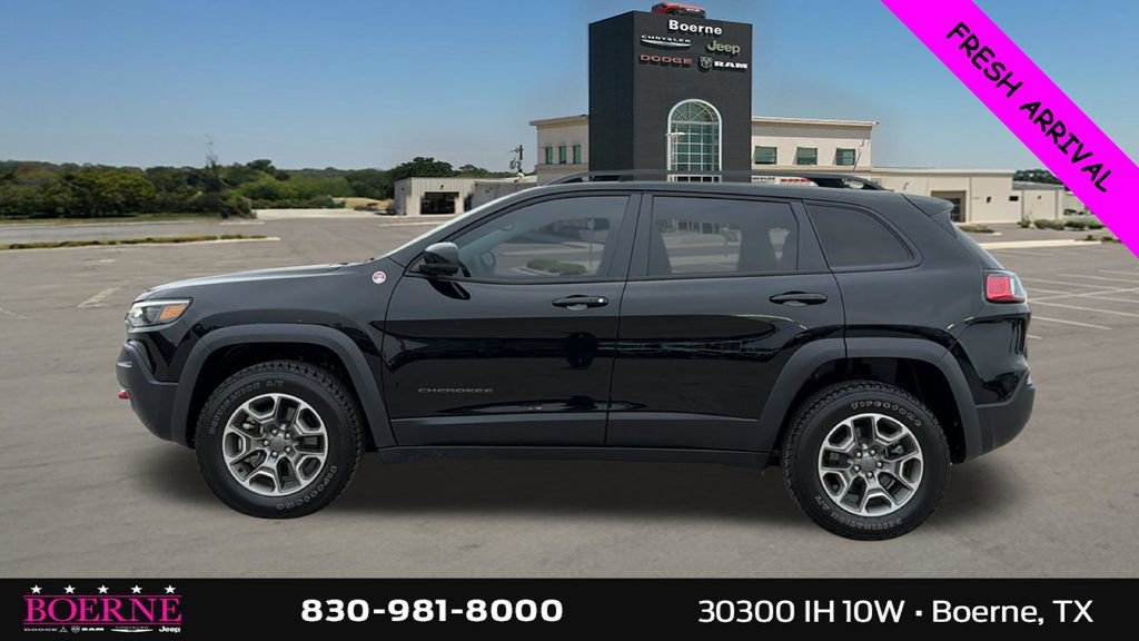 Used 2022 Jeep Cherokee Trailhawk AWD/4WD image 7