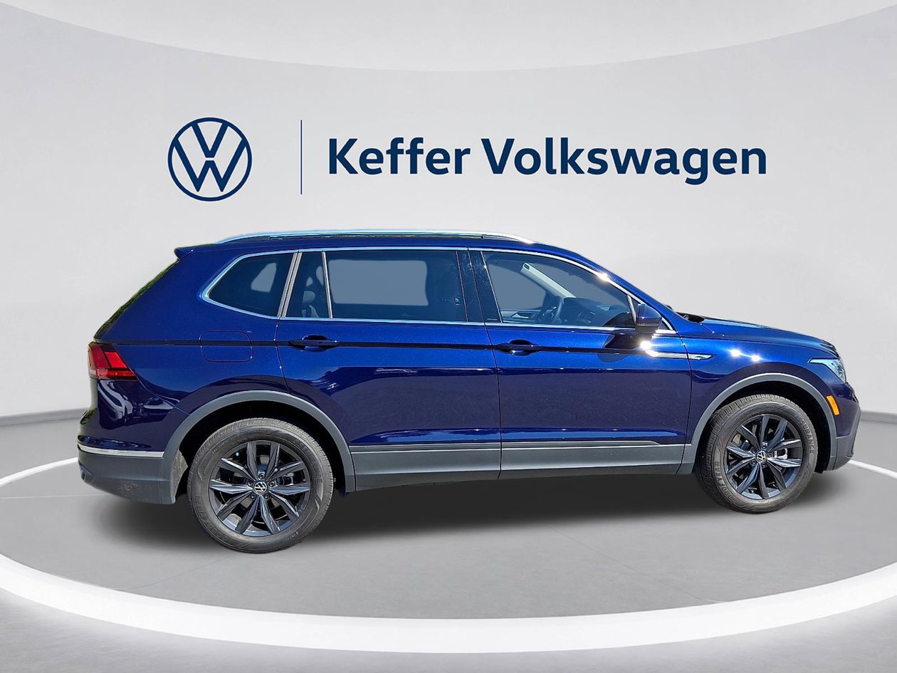 Certified 2024 Volkswagen Tiguan SE FWD image 7