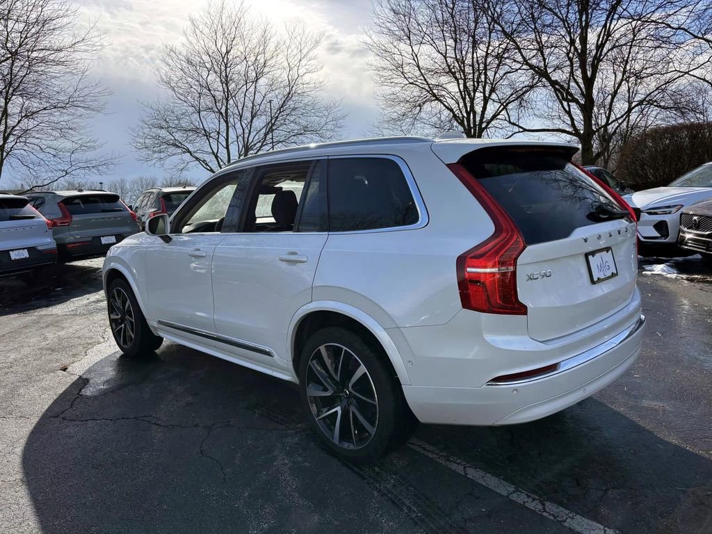 Used 2024 Volvo XC90 B6 Plus image 5