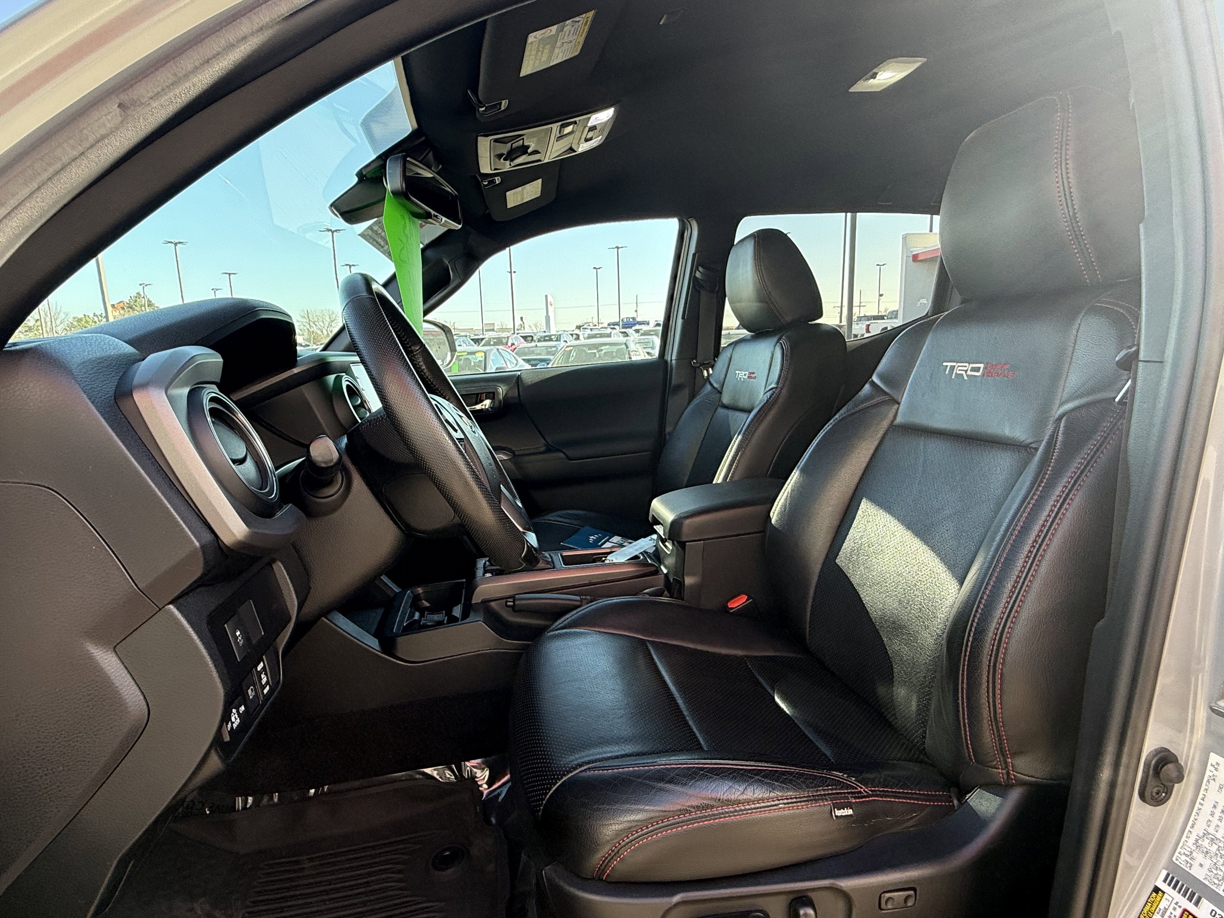 Certified 2021 Toyota Tacoma TRD Off-Road image 6