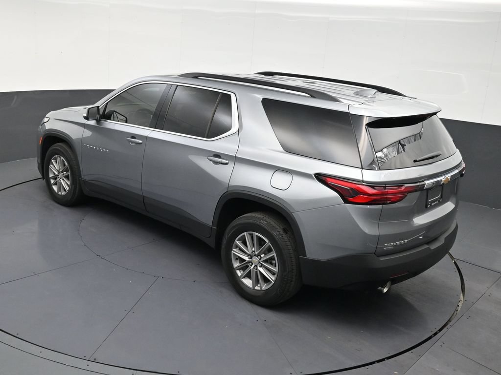 Used 2024 Chevrolet Traverse LT FWD image 14