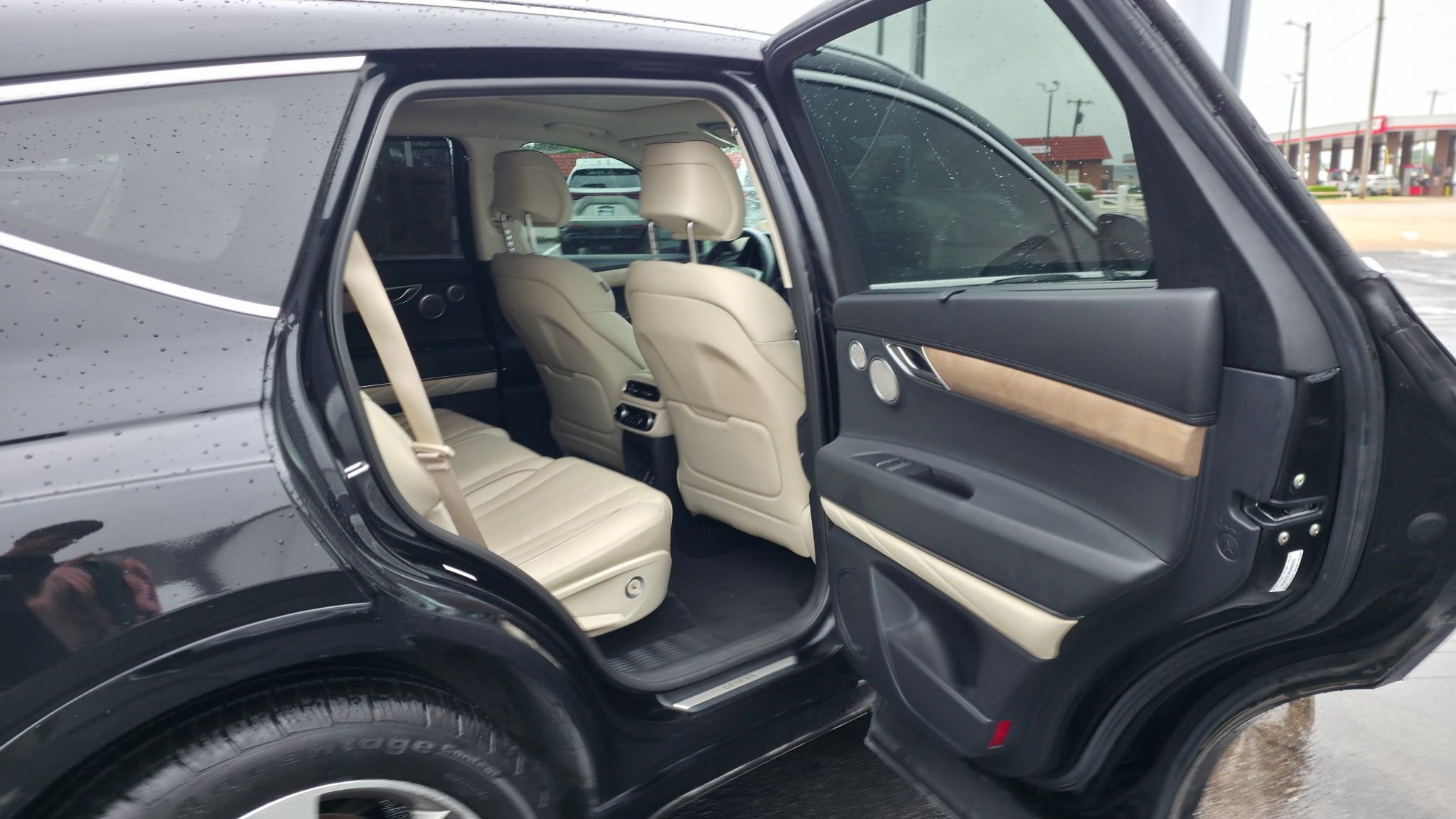 Used 2022 Genesis GV80 3.5T Advanced + AWD/4WD image 7