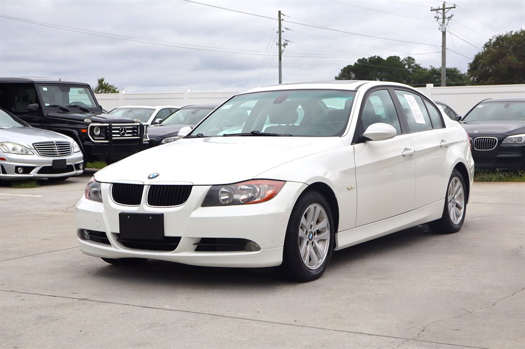 Used 2006 BMW 325i Sedan RWD image 3