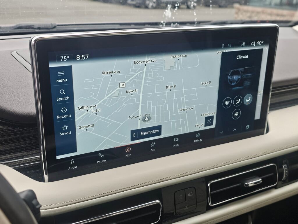 Used 2022 Lincoln Nautilus Black Label w/ Class II Trailer Tow Package image 27