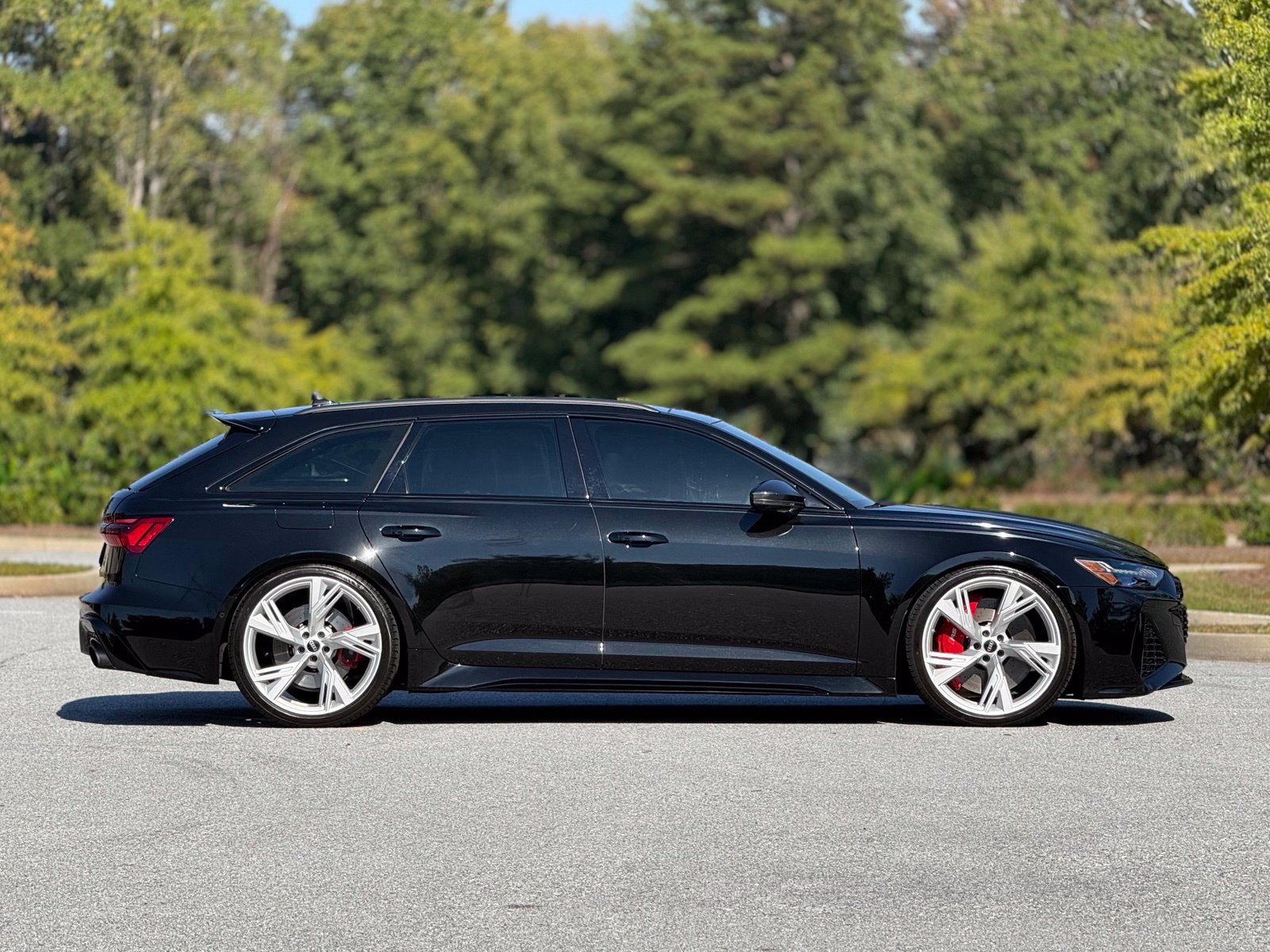 Used 2021 Audi RS 6 w/ Executive Package AWD/4WD image 12