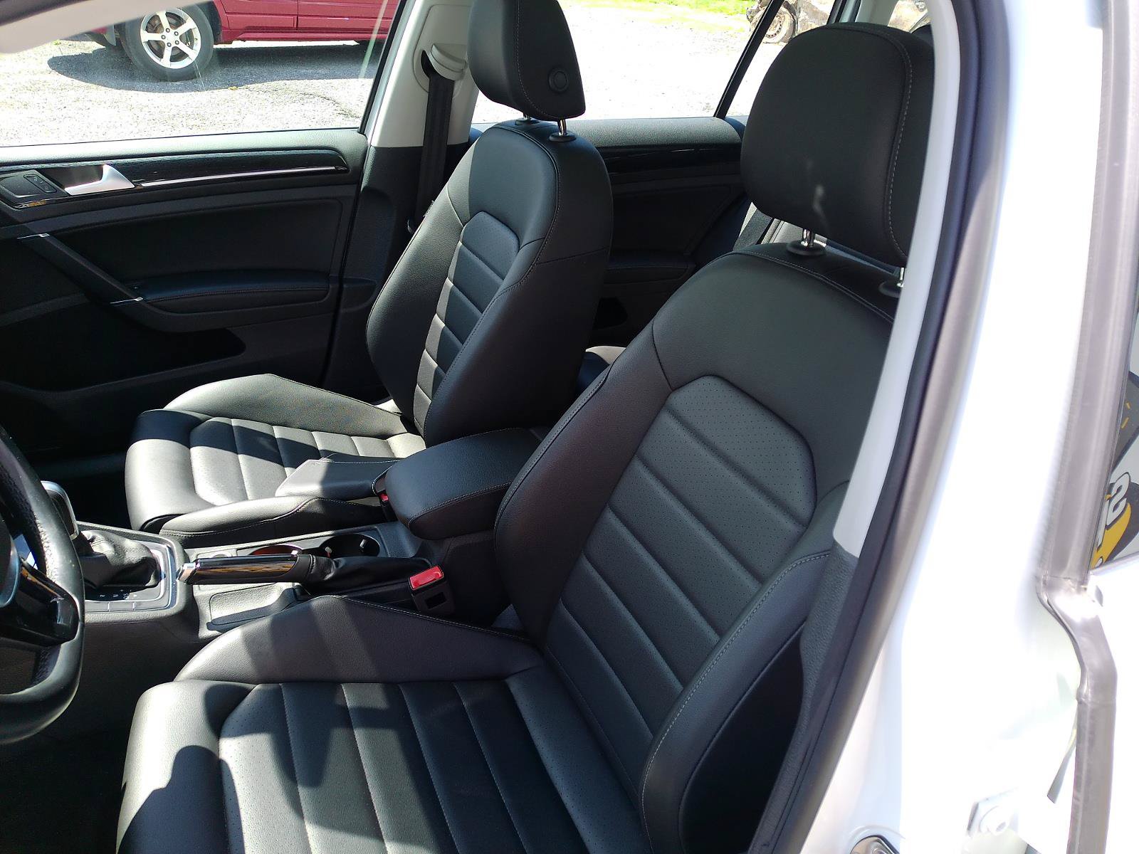 Used 2018 Volkswagen Golf SEL FWD image 11