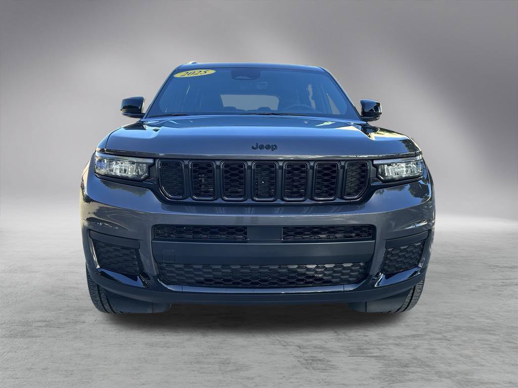 Certified 2025 Jeep Grand Cherokee L Altitude RWD image 2