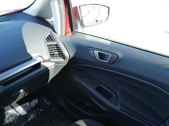 Used 2019 Ford EcoSport SE image 24