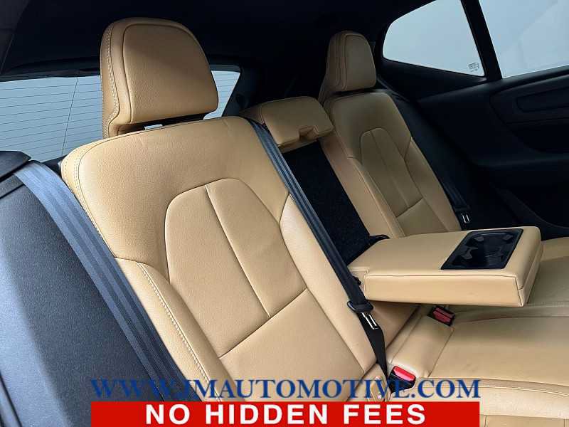 Used 2019 Volvo XC40 T5 Inscription AWD/4WD image 19