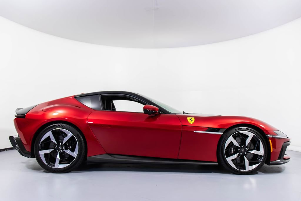 Certified 2025 Ferrari 12Cilindri image 3