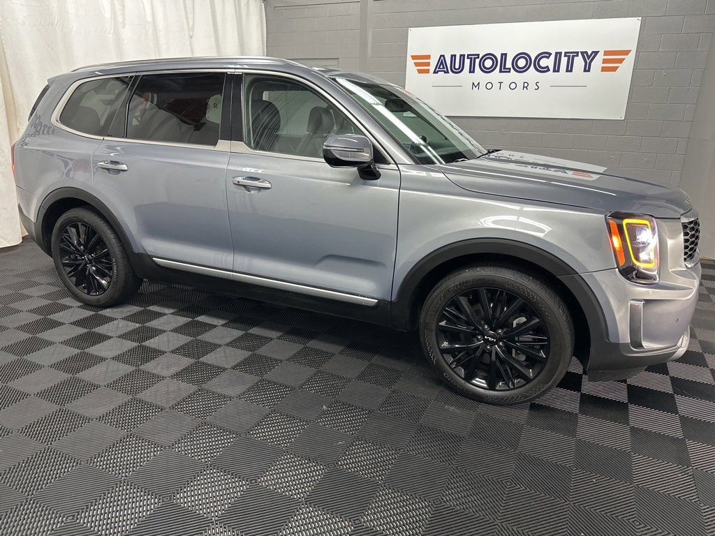 Used 2022 Kia Telluride SX w/ SX Prestige Package image 2
