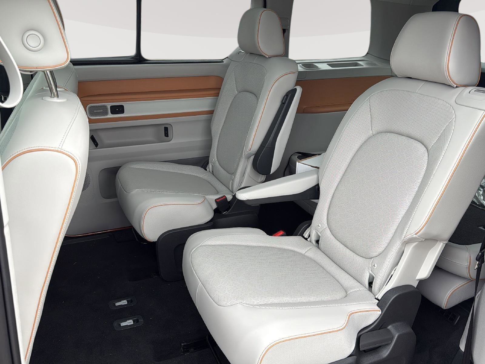 New 2025 Volkswagen ID. Buzz 1st Edition image 10