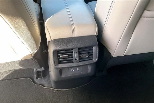 Certified 2025 Nissan Murano SV image 31