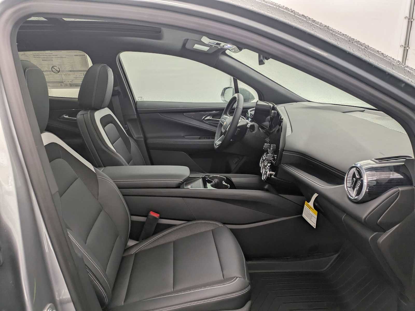 New 2026 Chevrolet Blazer EV LT image 23