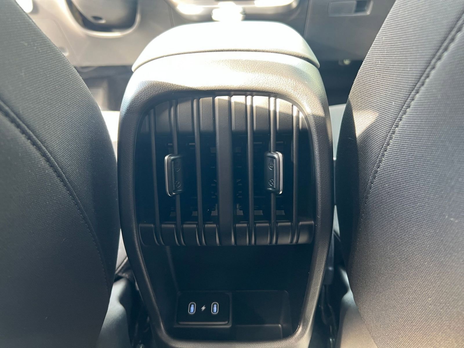 Used 2025 Hyundai Kona SEL image 24