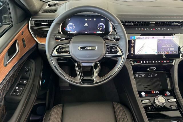 New 2026 Jeep Grand Cherokee Summit AWD/4WD image 11