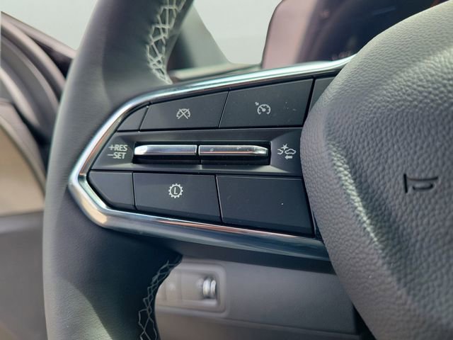 New 2026 Chevrolet Traverse LT image 25