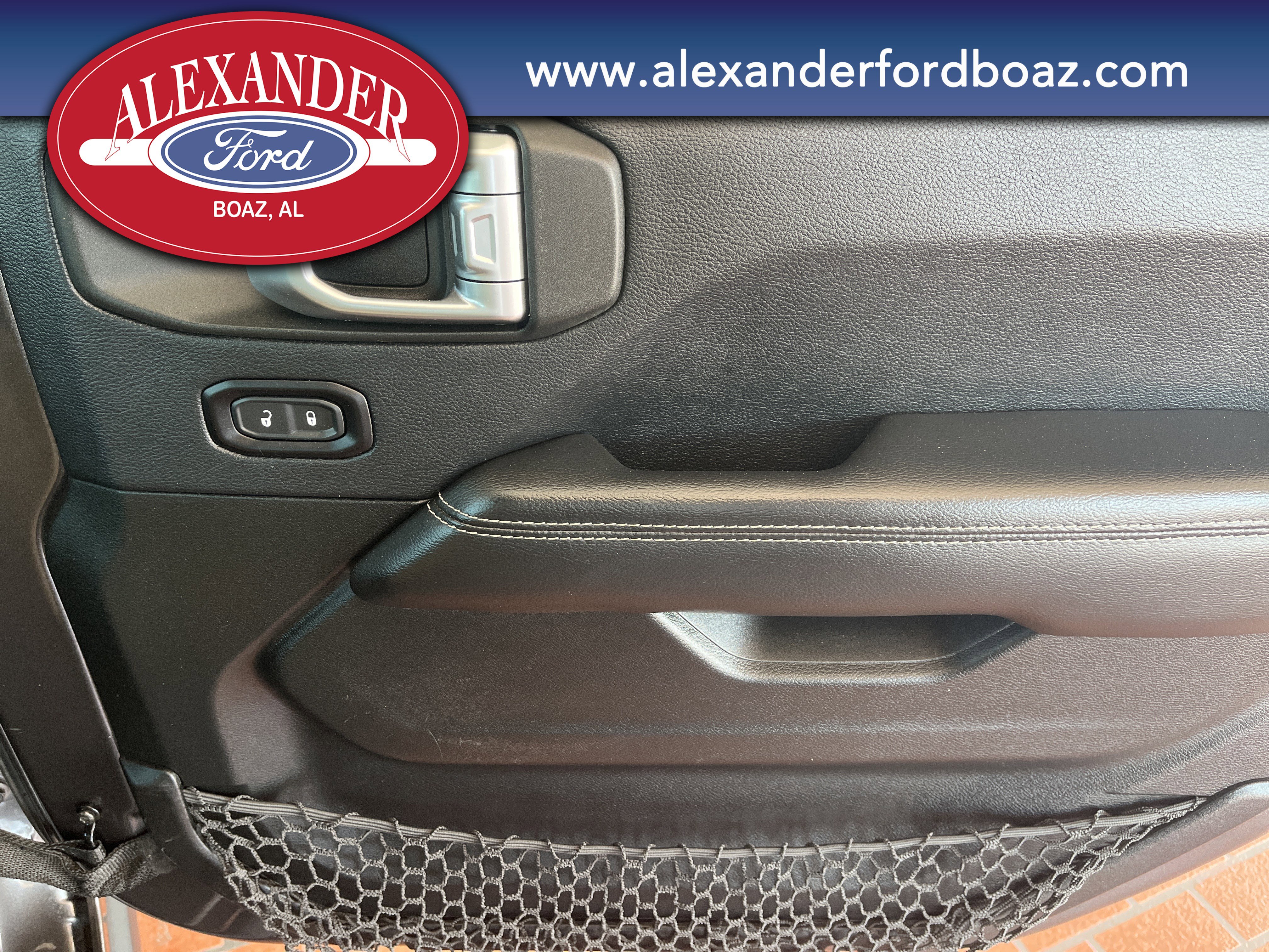 Used 2018 Jeep Wrangler Unlimited Rubicon image 17