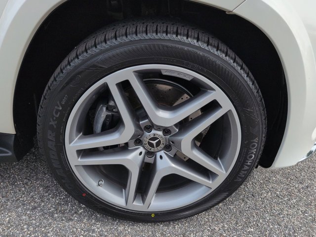Certified 2018 Mercedes-Benz GLS 550 4MATIC image 11