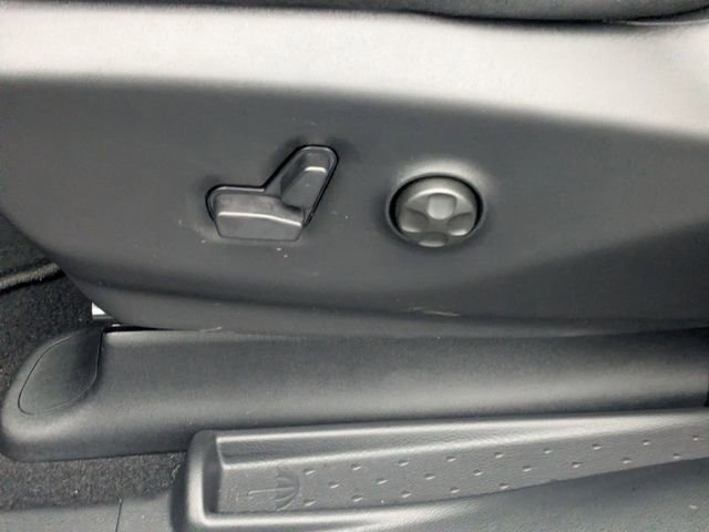 New 2026 Chrysler Pacifica Select w/ S Appearance Package image 13