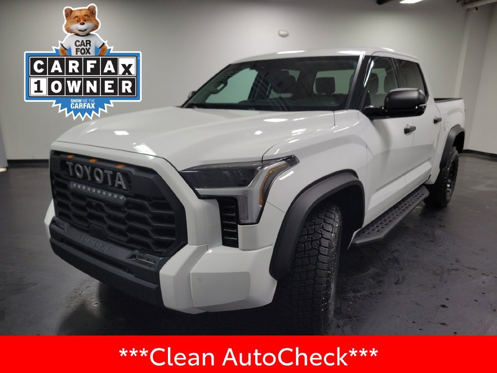 Used 2023 Toyota Tundra SR5 w/ SR5 Convenience Package AWD/4WD image 4