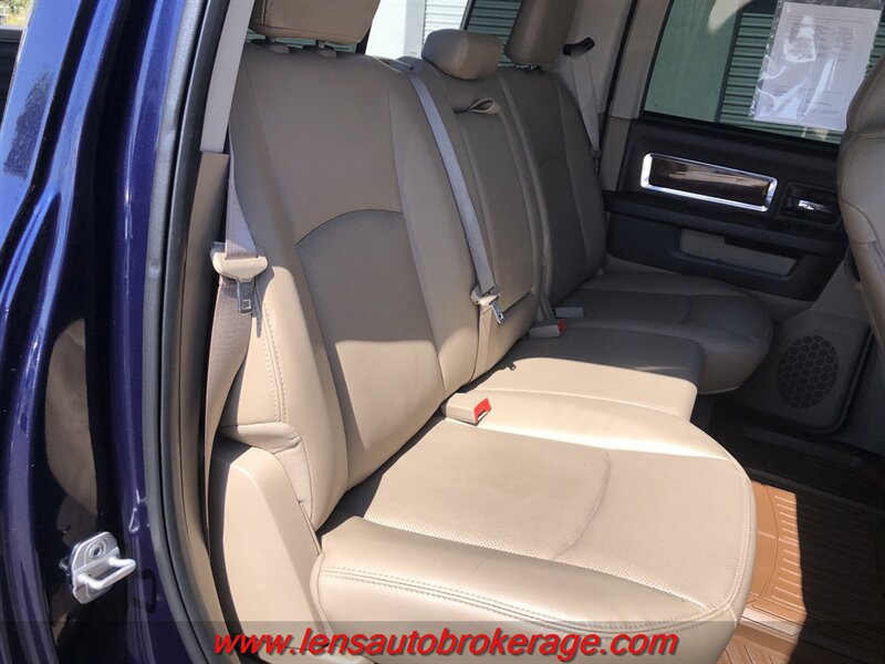 Used 2012 RAM 1500 Laramie RWD image 19