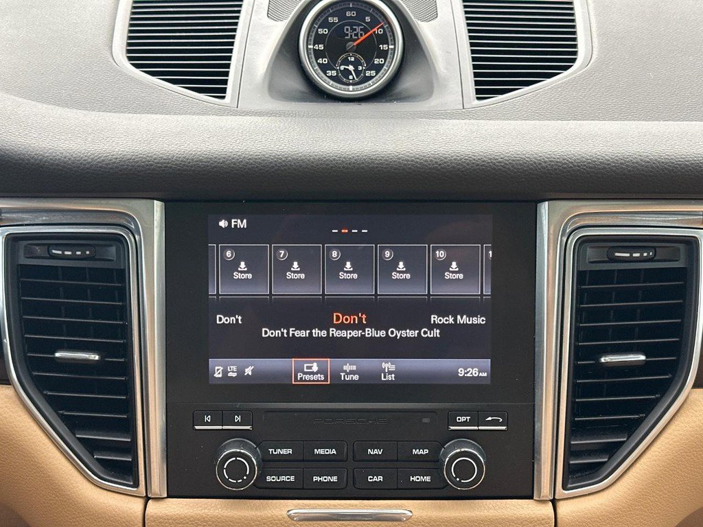 Used 2018 Porsche Macan Sport Edition image 15