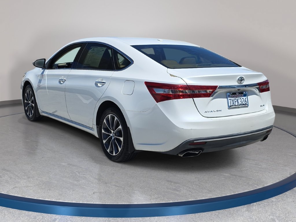 Used 2016 Toyota Avalon XLE Premium FWD image 8