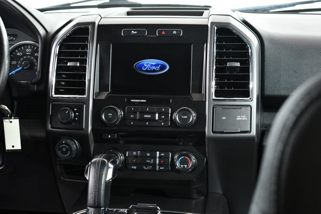 Used 2017 Ford F150 XLT w/ Equipment Group 302A Luxury AWD/4WD image 9