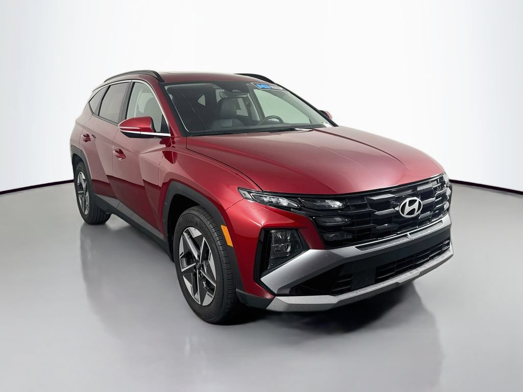 Certified 2025 Hyundai Tucson SEL FWD image 3