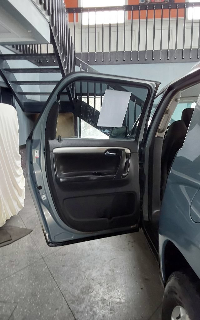 Used 2008 Saturn Outlook XE FWD image 17
