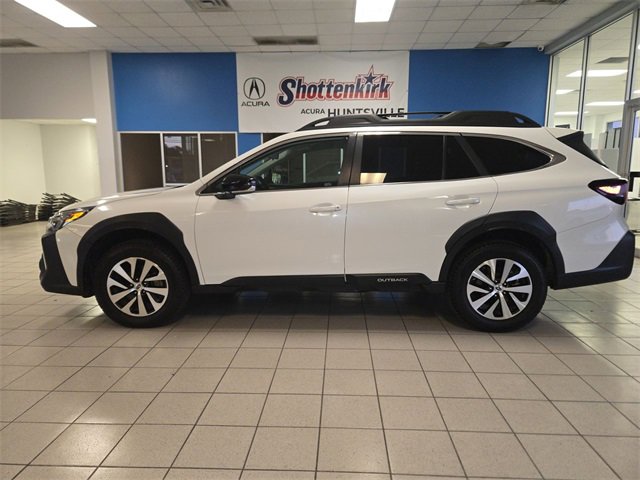Used 2024 Subaru Outback Premium image 5