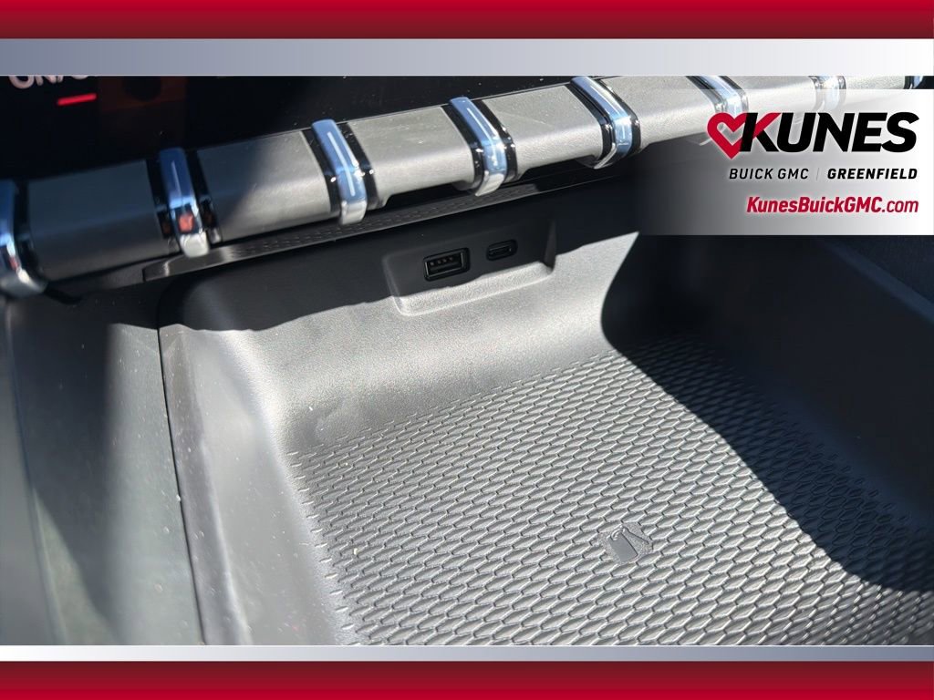 New 2026 GMC Terrain AT4 w/ Convenience Package III image 33