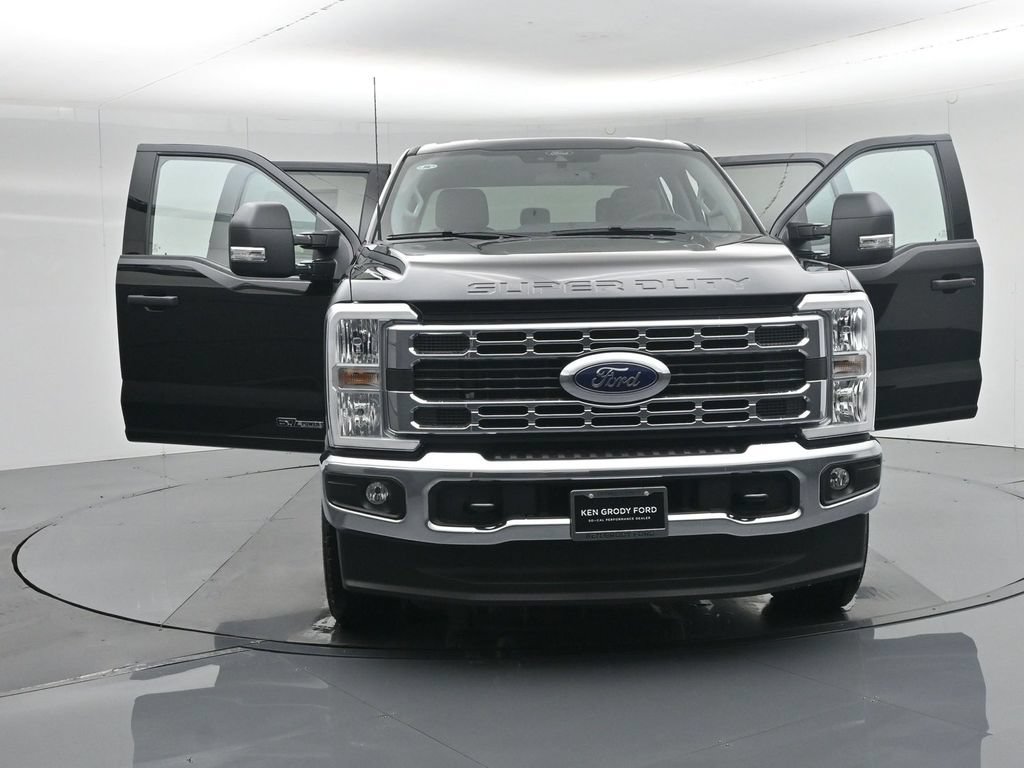 New 2026 Ford F250 XLT w/ FX4 Off-Road Package AWD/4WD image 31