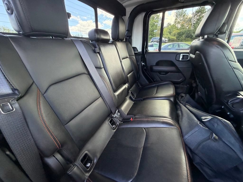 Used 2023 Jeep Gladiator Mojave w/ Trailer Tow Package AWD/4WD image 39