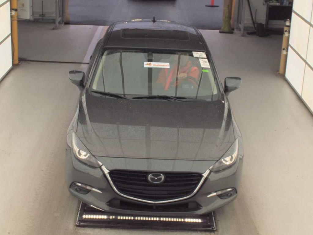 Used 2017 MAZDA MAZDA3 Grand Touring w/ Premium Equipment Package FWD image 2