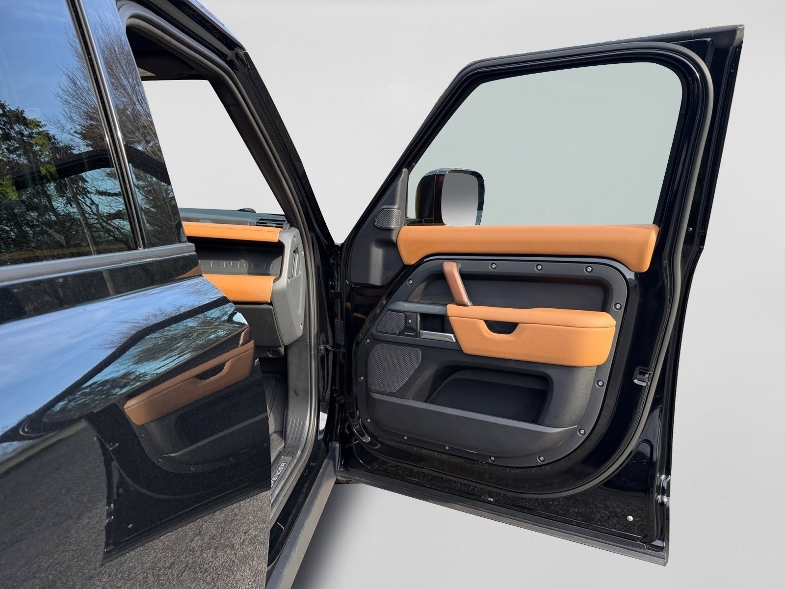 Certified 2024 Land Rover Defender 110 X AWD/4WD image 24