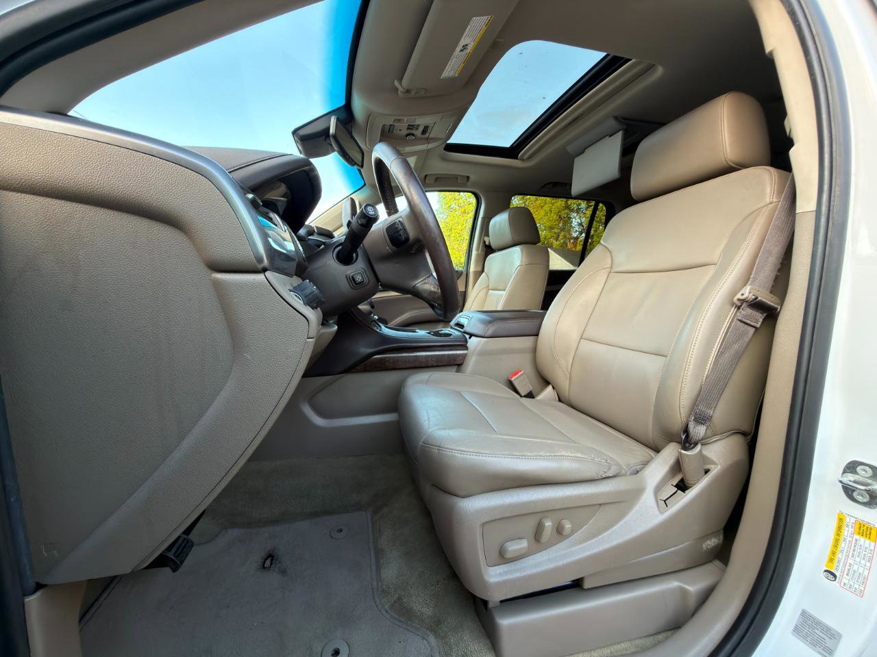 Used 2017 Chevrolet Tahoe LT w/ LT Signature Package AWD/4WD image 9